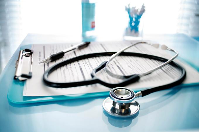 Stethoscope on a clipboard