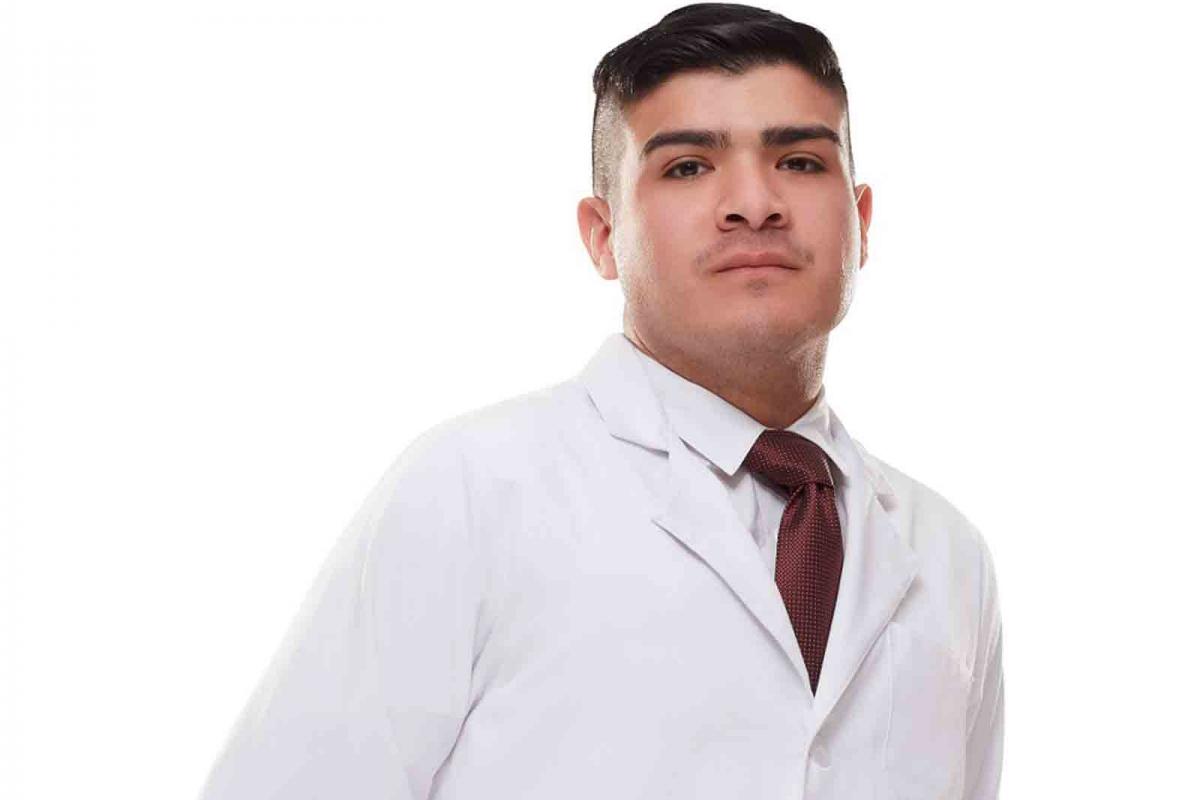 Luis E. Seija, medical student