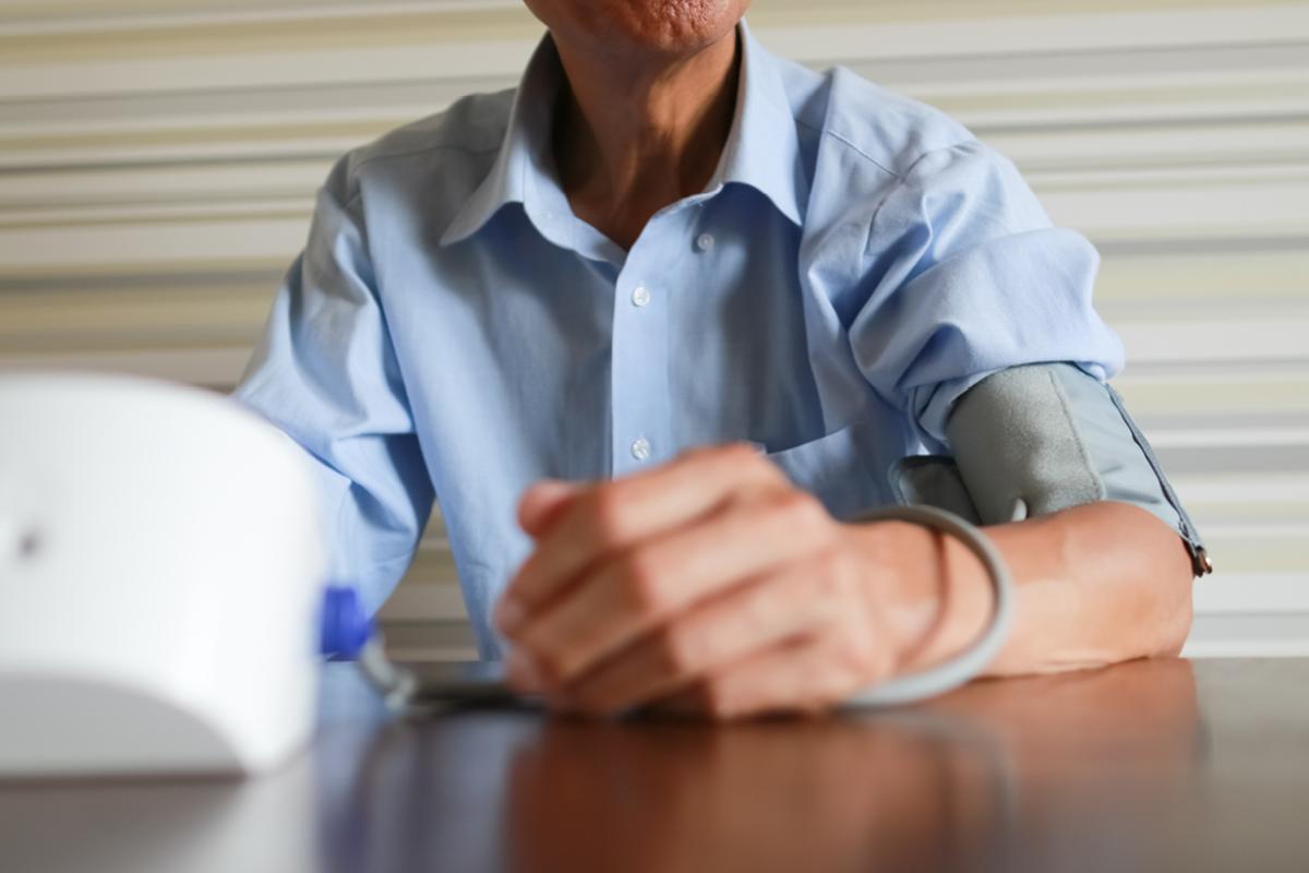 Patient measuring blood pressure