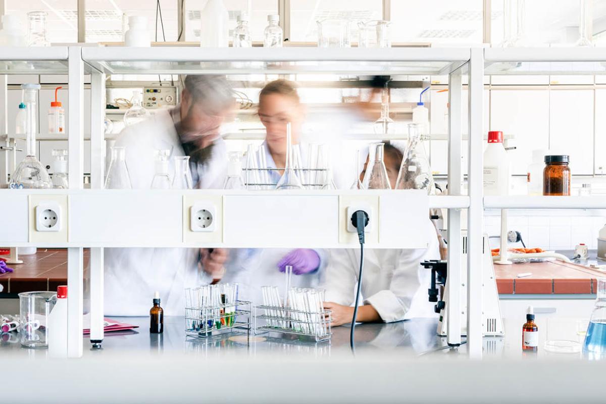 Blurred photo of doctors in a lab