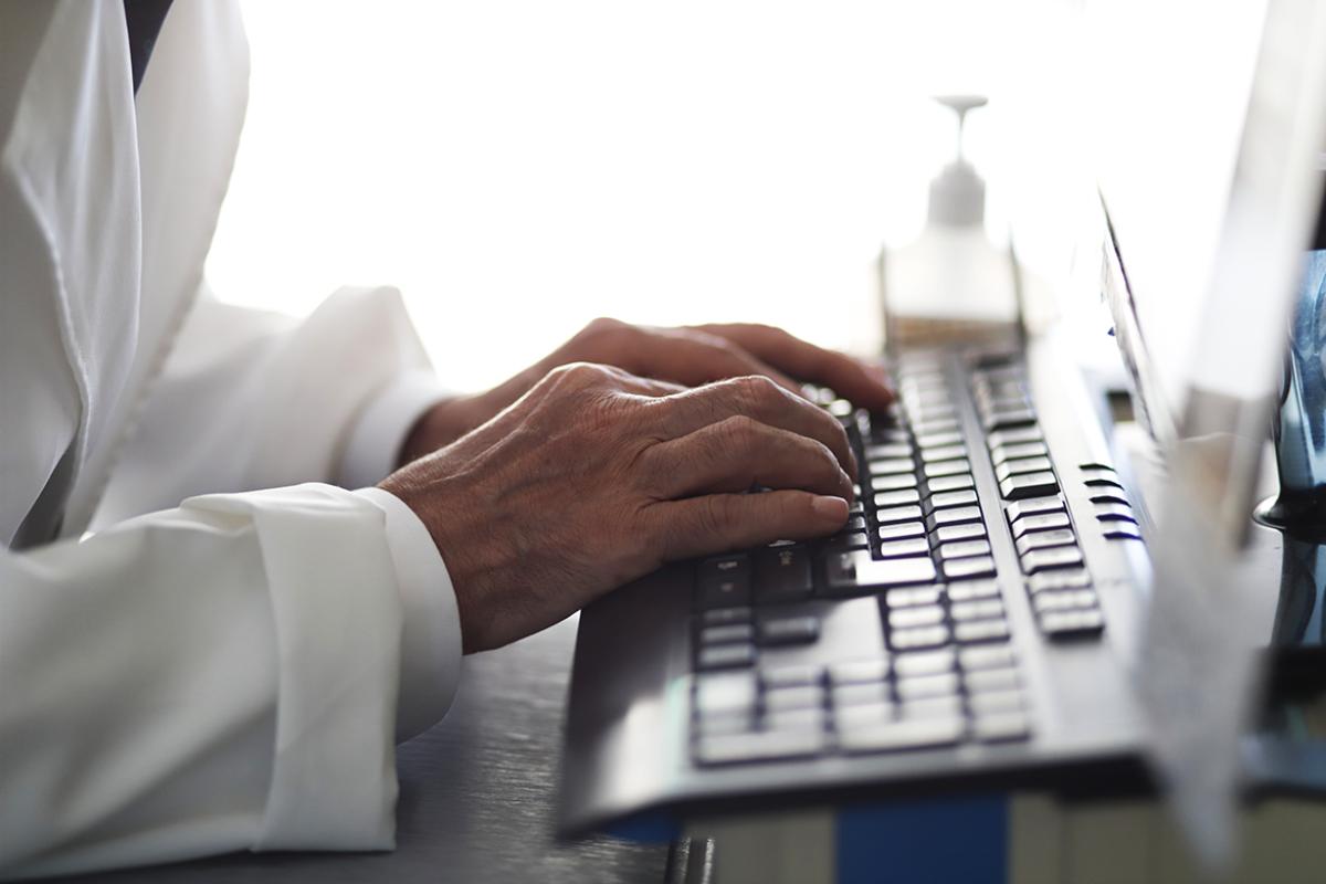 Hands on a keyboard