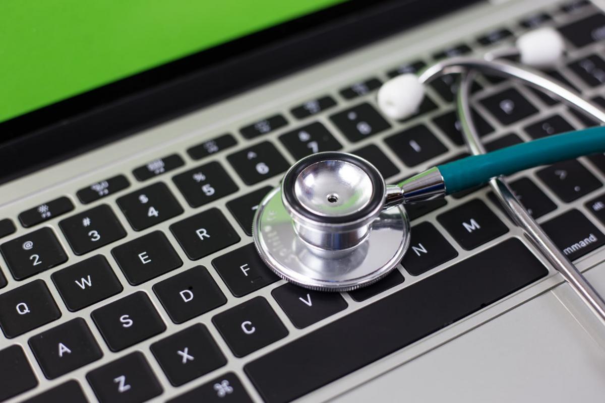 Stethoscope on laptop