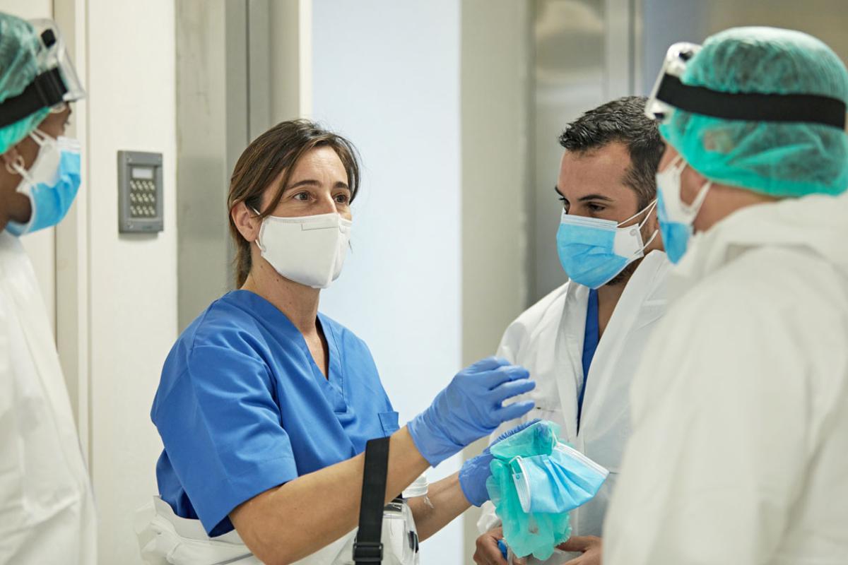 Health care workers in discussion