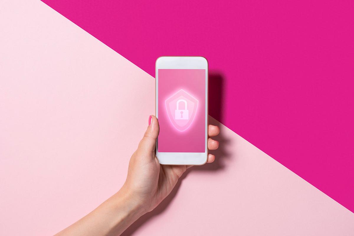 Hand holding a smartphone