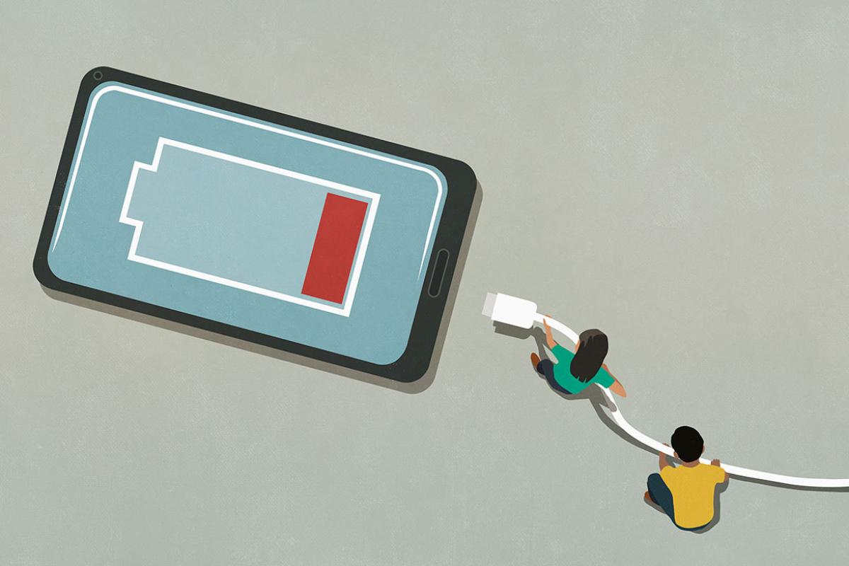 Smartphone displaying a drained battery