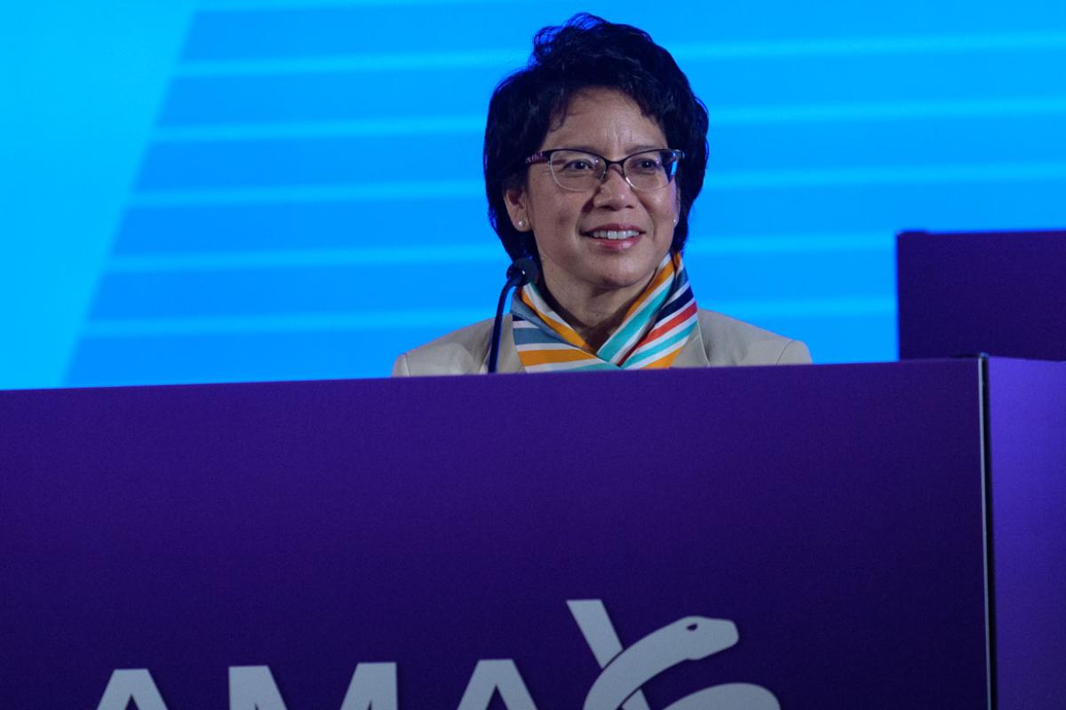 Delegate at the podium at the 2023 Annual Meeting
