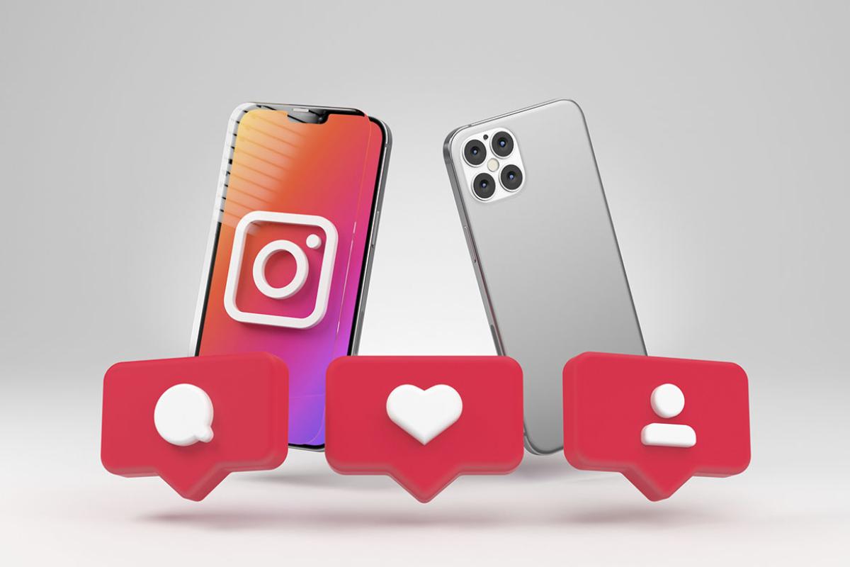 Phone with social media notifications