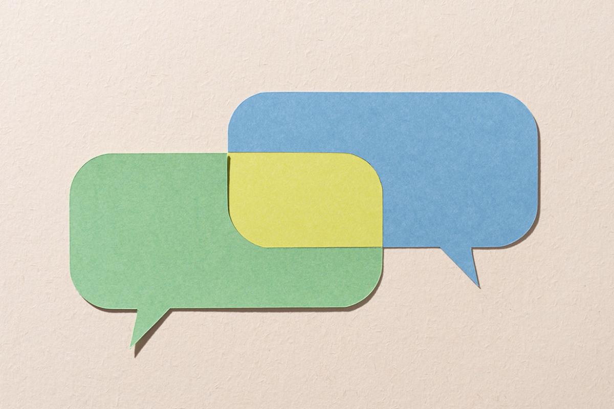 Overlapping speech balloons