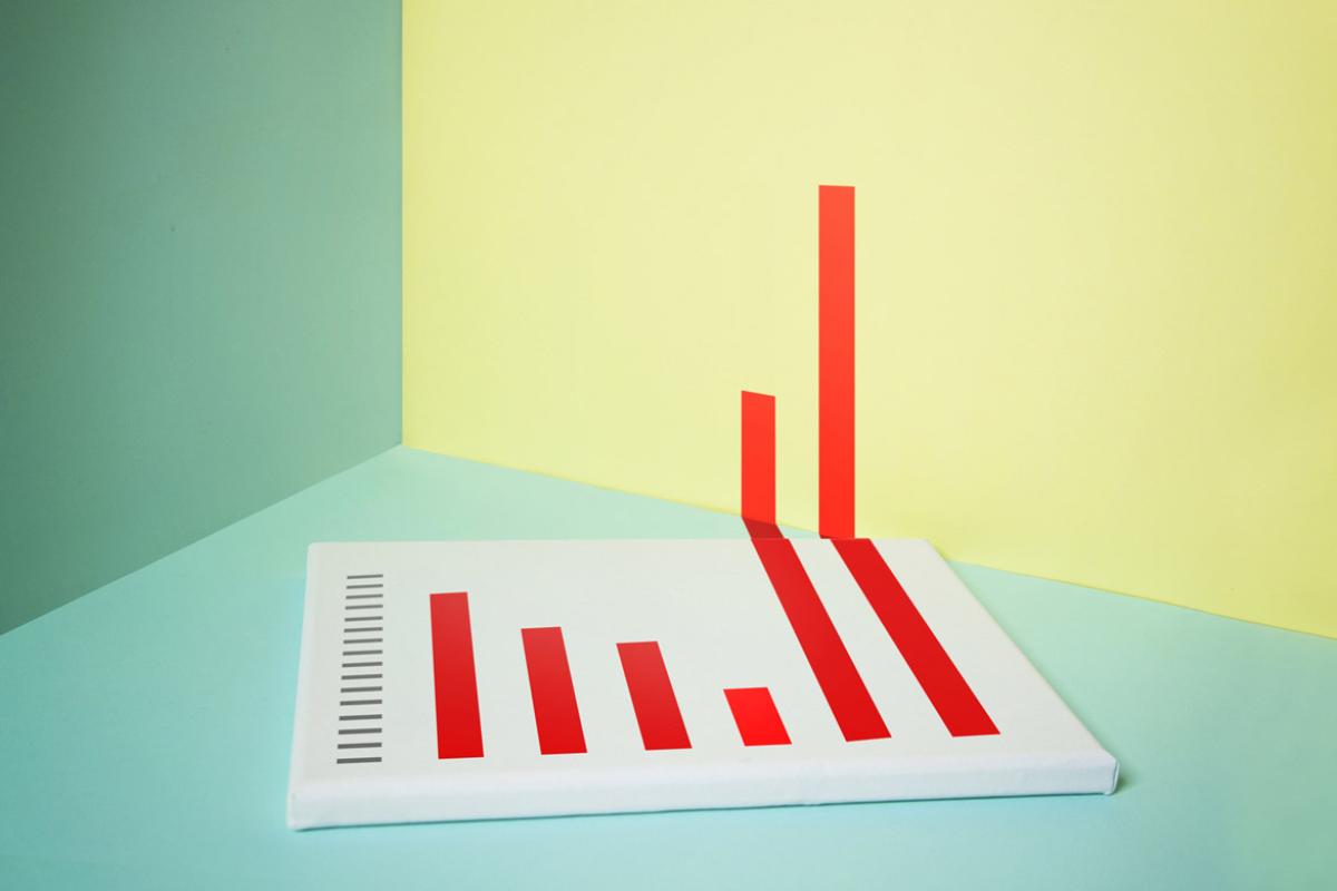 Growth chart bar breaking out from the canvas background