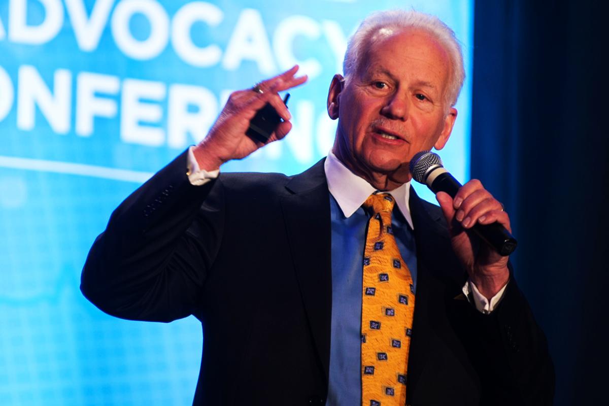 Ken Adelman addressing physicians at the 2016 National Advocacy Conference.