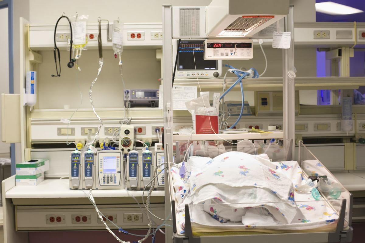 Pediatric emergency station. 