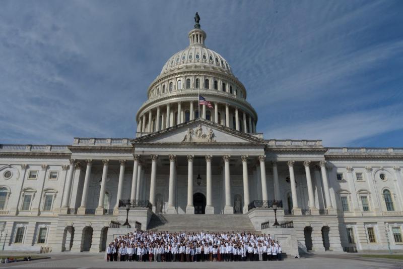 2025 MAC medical students on steps of U.S. Capitol